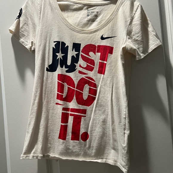 Nike Women's Cream Tee with Red and Blue 'Just Do It' Graphic - Picture 1 of 1